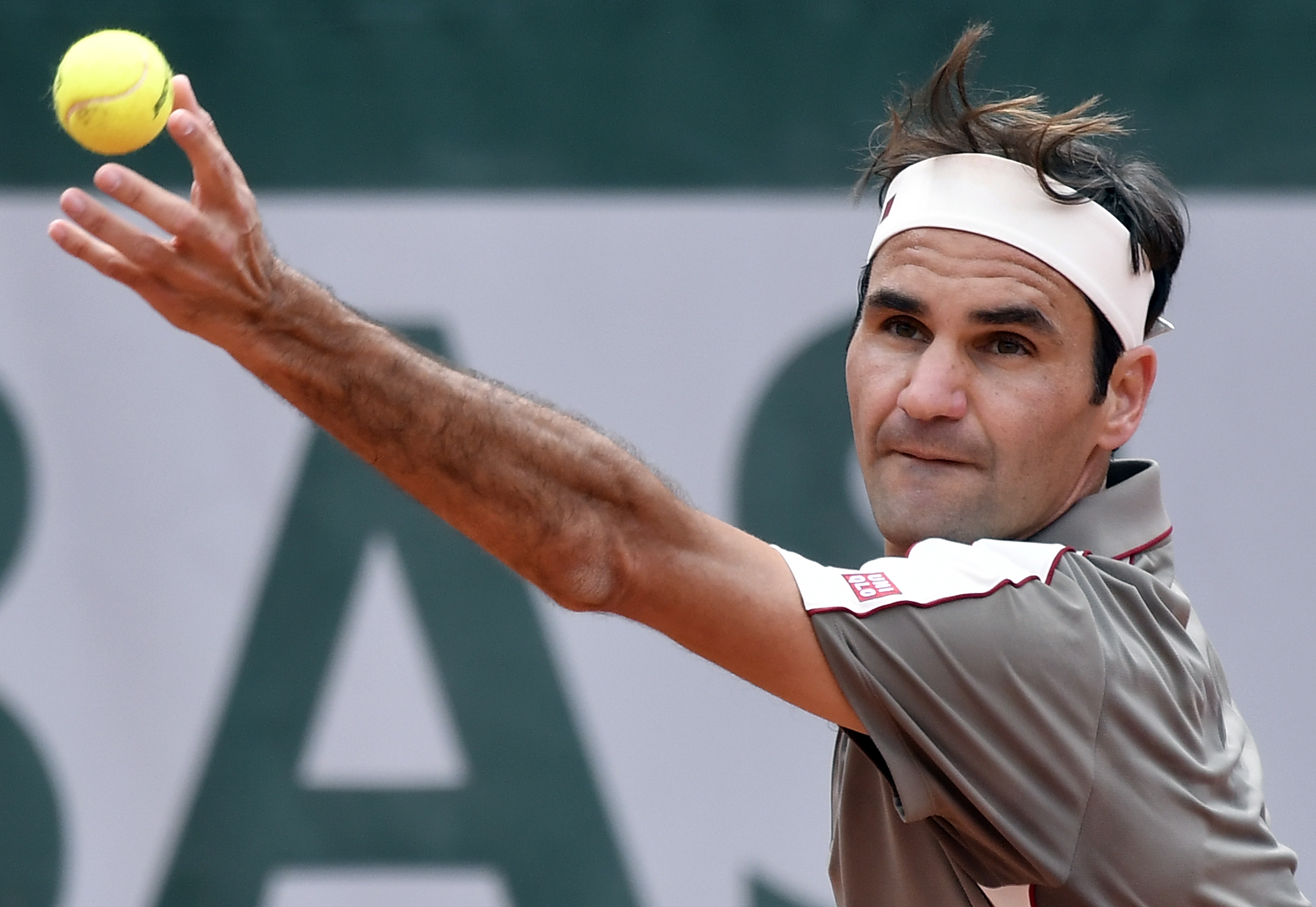 费德勒在巴塞罗那比赛中锐不可当,大比分获胜引发热议!热度持续攀升的简单介绍 费德勒在巴塞罗那比赛中锐不可当,大比分获胜引发热议!热度持续攀升的简单介绍