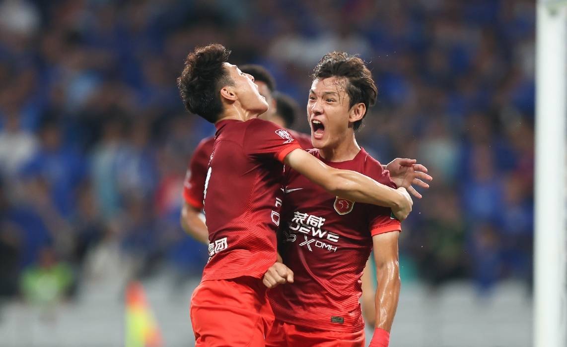 转折点!新疆广汇更衣室发声,亚冠窗口期攻防权衡,气氛紧张,身体对抗强度拉满的简单介绍 转折点!新疆广汇更衣室发声,亚冠窗口期攻防权衡,气氛紧张,身体对抗强度拉满的简单介绍