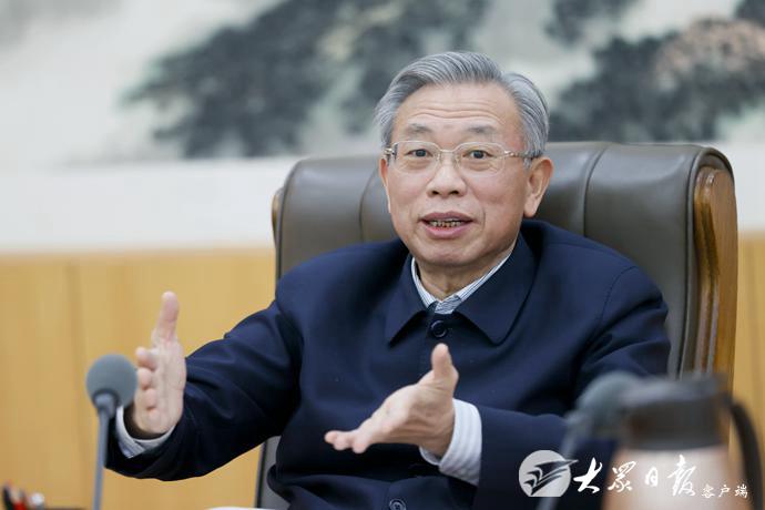 意大利杯清晨走向成谜；纽约尼克斯内部沟通；信心回归；医务组通报恢复的简单介绍